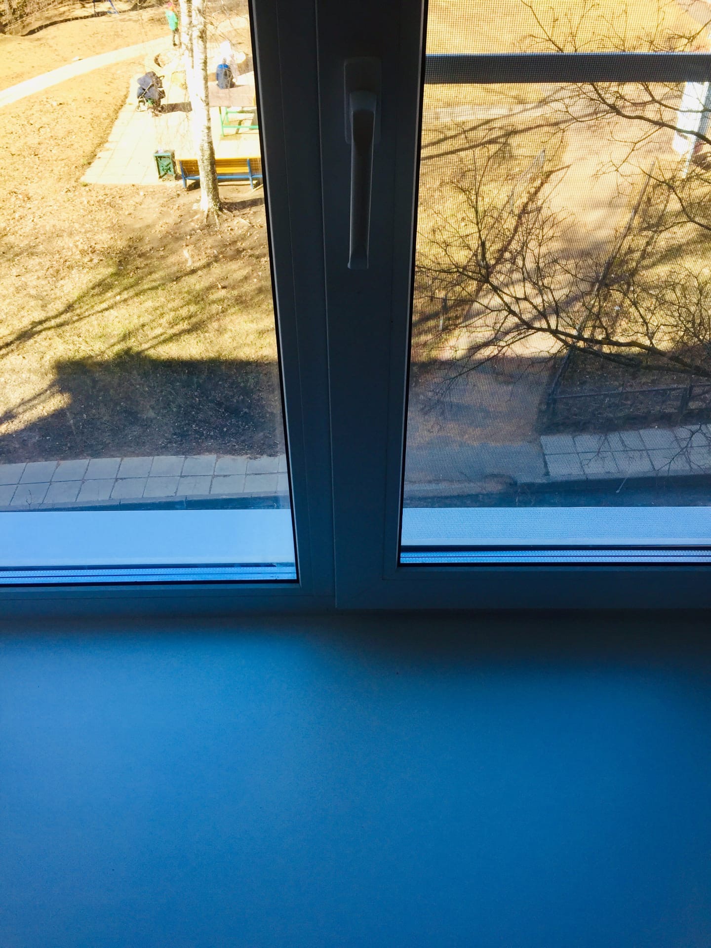 Двухстворчатое окно Grunder в квартиру - фото 3